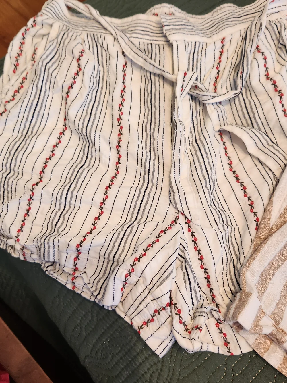 Linen Blend Striped Casual Women's Shorts  Draper James Old Navy Sz Medium